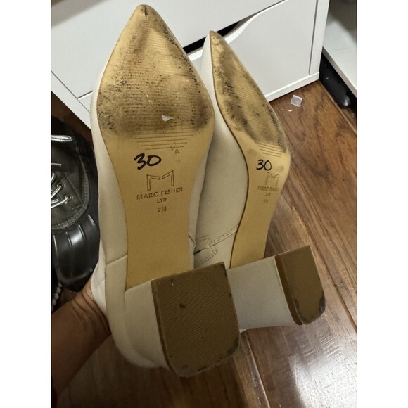 Marc Fisher Womens Glorify Leather Pointed Toe Zipper Boots Ivory Size 7 - Picture 4 of 5